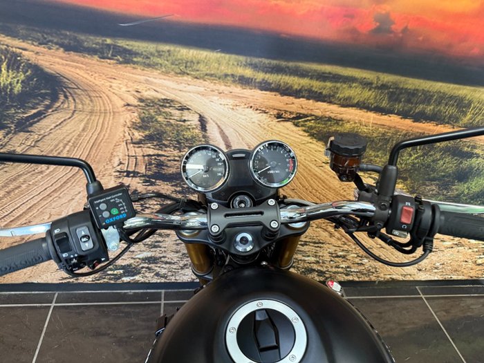 2025 Kawasaki Z900RS SE BLACK