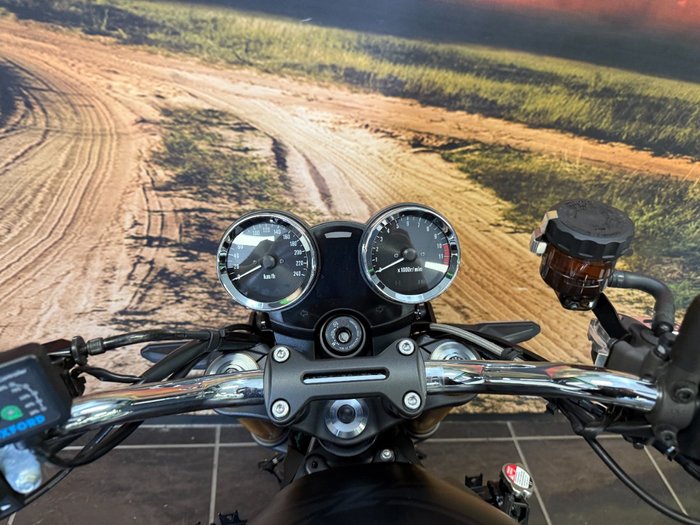 2025 Kawasaki Z900RS SE BLACK