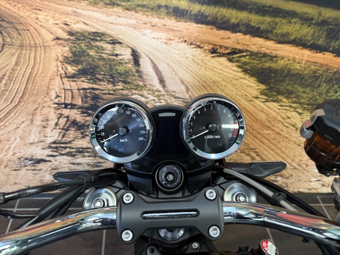 2025 Kawasaki Z900RS SE BLACK