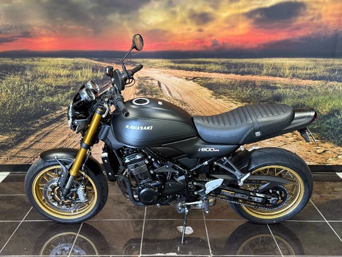 2025 Kawasaki Z900RS SE BLACK