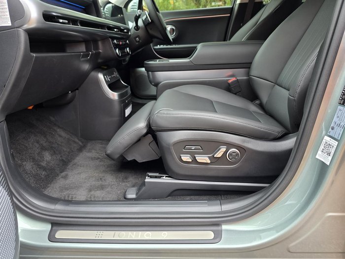 2025 Hyundai IONIQ 9 Calligraphy