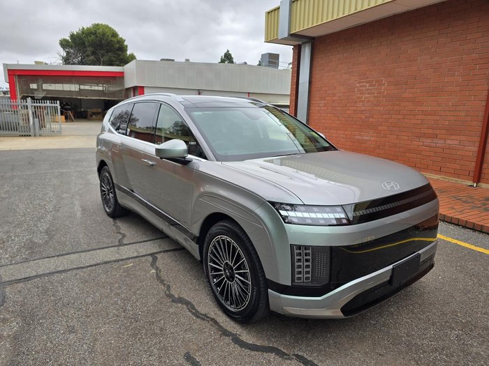 2025 Hyundai IONIQ 9 Calligraphy