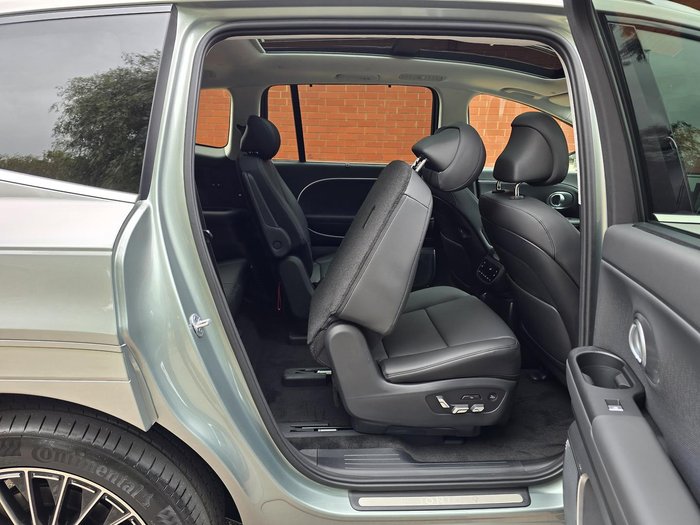 2025 Hyundai IONIQ 9 Calligraphy