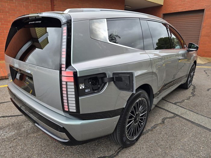 2025 Hyundai IONIQ 9 Calligraphy