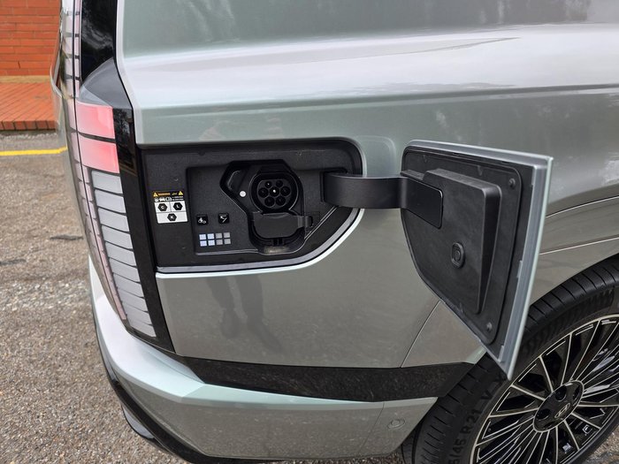 2025 Hyundai IONIQ 9 Calligraphy