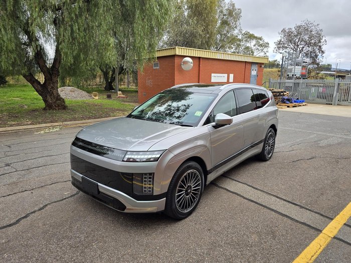 2025 Hyundai IONIQ 9 Calligraphy