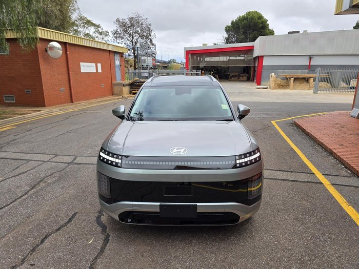 2025 Hyundai IONIQ 9 Calligraphy