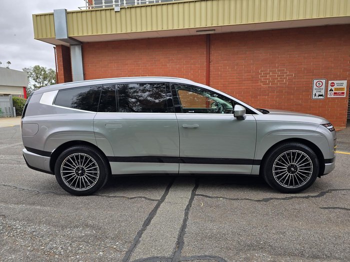 2025 Hyundai IONIQ 9 Calligraphy