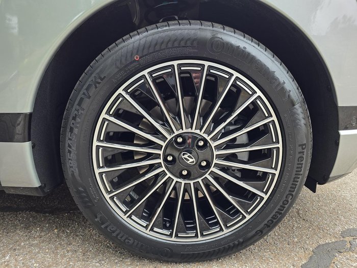 2025 Hyundai IONIQ 9 Calligraphy