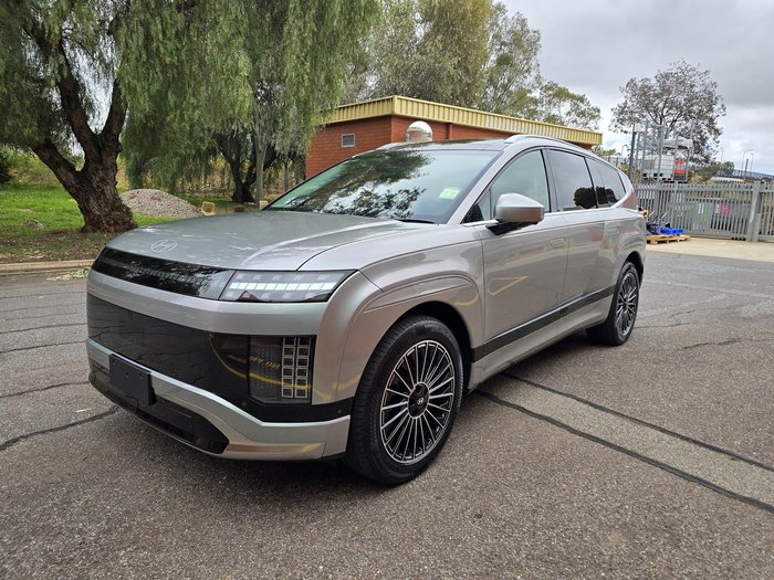 2025 Hyundai IONIQ 9 Calligraphy