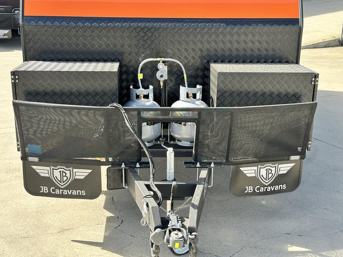 2025 JB Caravans Dirt Road Extreme 19'6 Fd