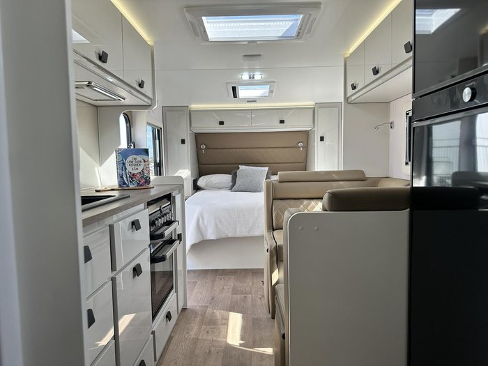 2025 JB Caravans Dirt Road Extreme 19'6 Fd