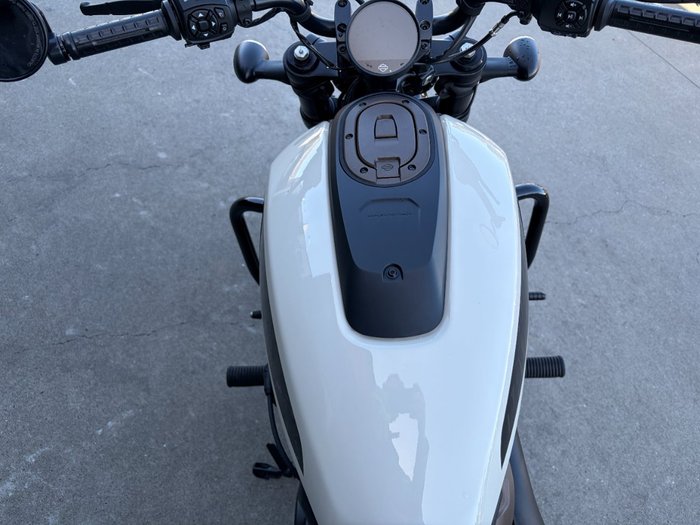 2022 HARLEY-DAVIDSON RH1250S SPORTSTER S white