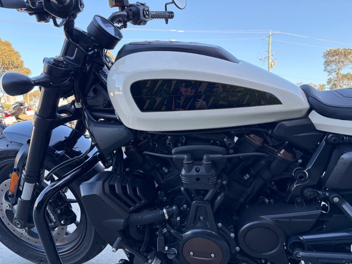 2022 HARLEY-DAVIDSON RH1250S SPORTSTER S white