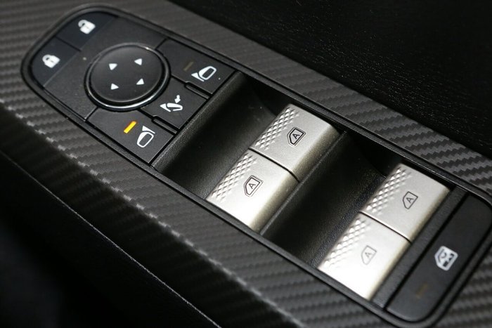 2024 Mitsubishi Outlander LS