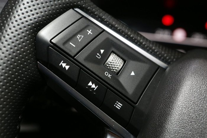 2024 Mitsubishi Outlander LS