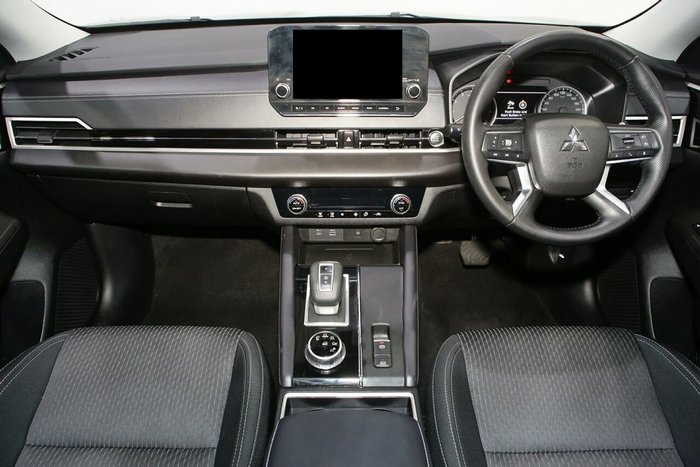 2024 Mitsubishi Outlander LS