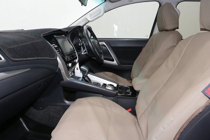 2021 Mitsubishi Pajero Sport GLX