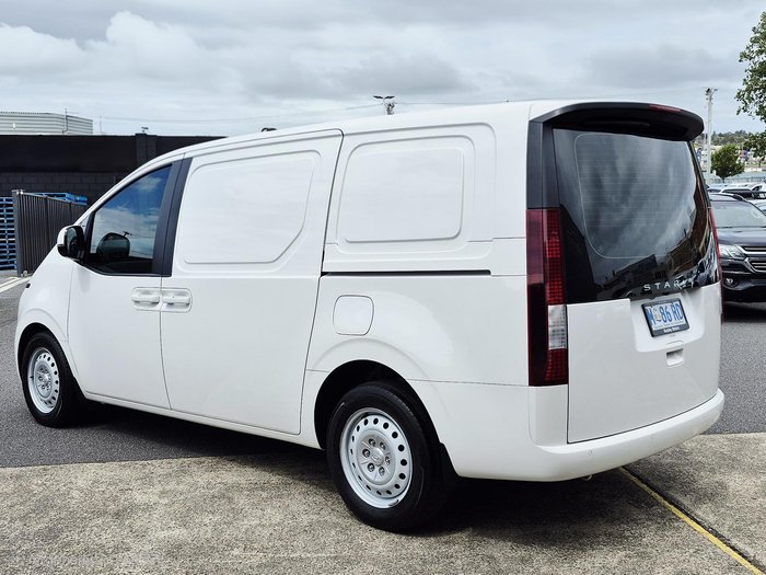 2022 Hyundai STARIA LOAD