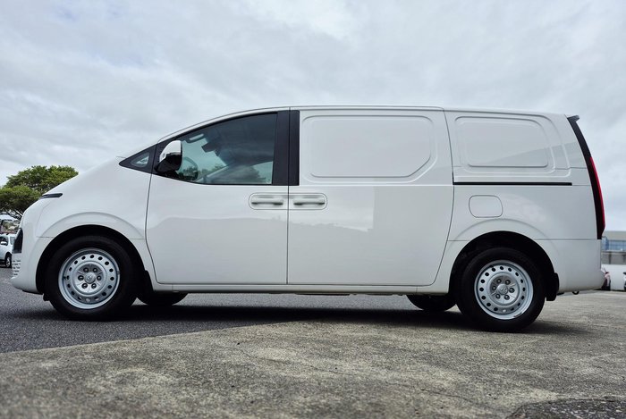 2022 Hyundai STARIA LOAD