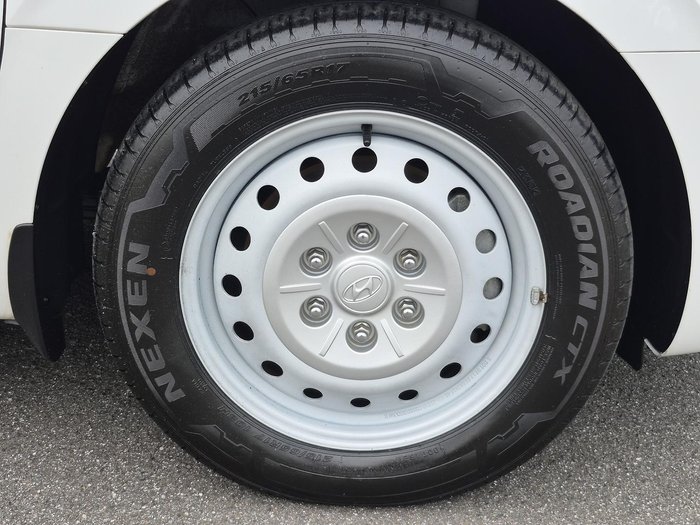 2022 Hyundai STARIA LOAD