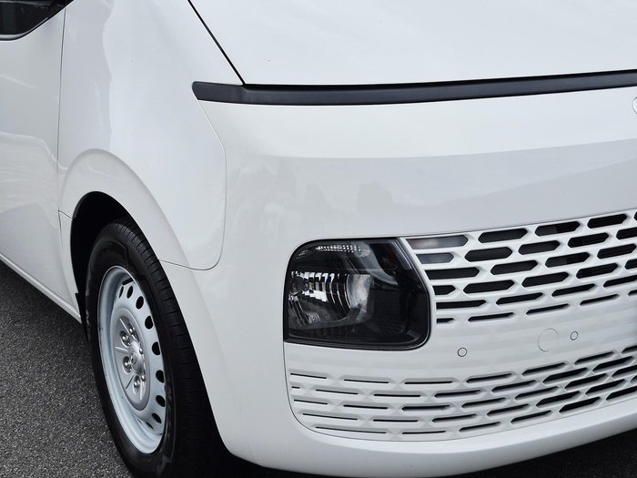 2022 Hyundai STARIA LOAD