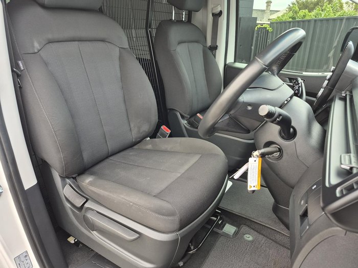 2022 Hyundai STARIA LOAD