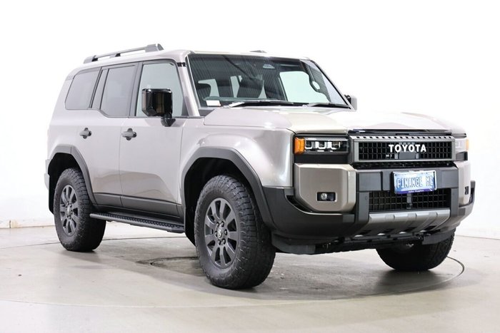 2024 Toyota Landcruiser Prado