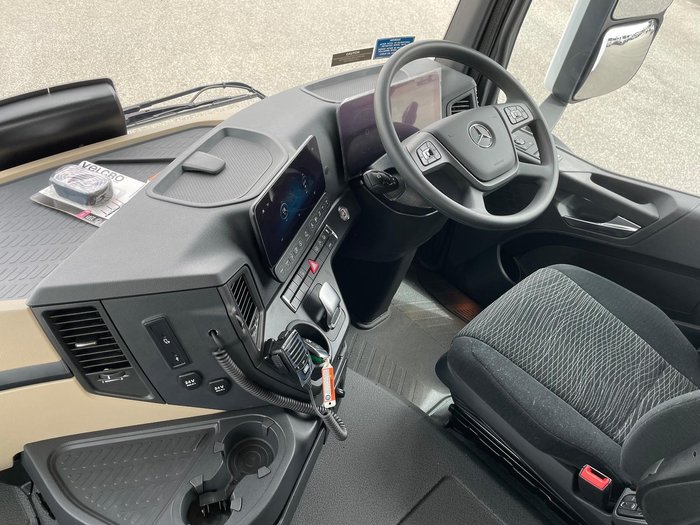 2024 Mercedes-Benz Actros 2653