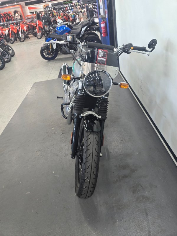 2022 ROYAL ENFIELD (SEE ALSO ENFIEL INTERCEPTOR 650 E5 CLASSIC Black