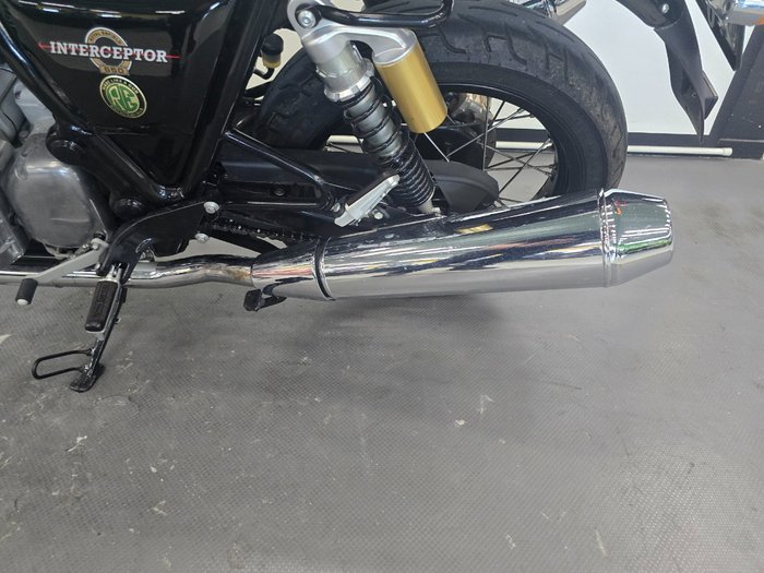 2022 ROYAL ENFIELD (SEE ALSO ENFIEL INTERCEPTOR 650 E5 CLASSIC Black