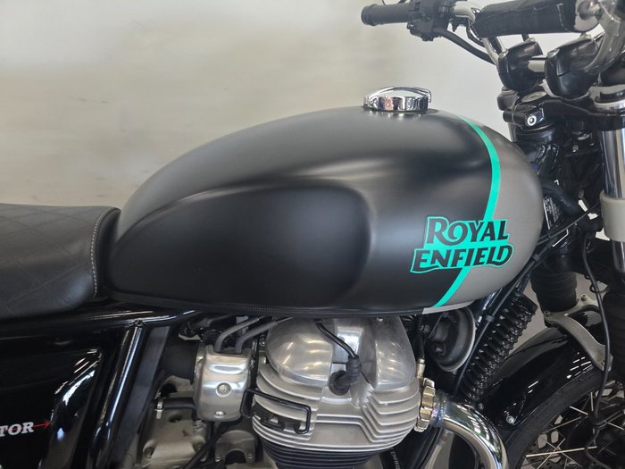 2022 ROYAL ENFIELD (SEE ALSO ENFIEL INTERCEPTOR 650 E5 CLASSIC Black