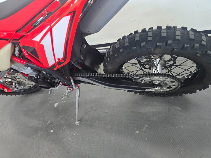 2023 BETA RR 350 4T EFI Red