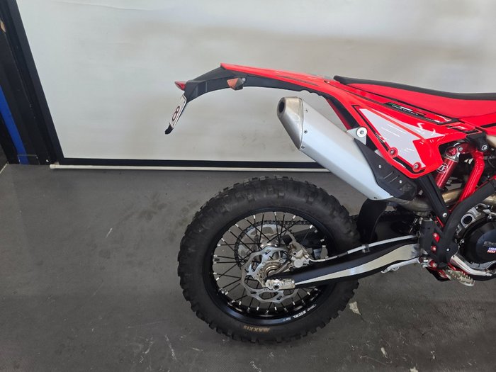 2023 BETA RR 350 4T EFI Red