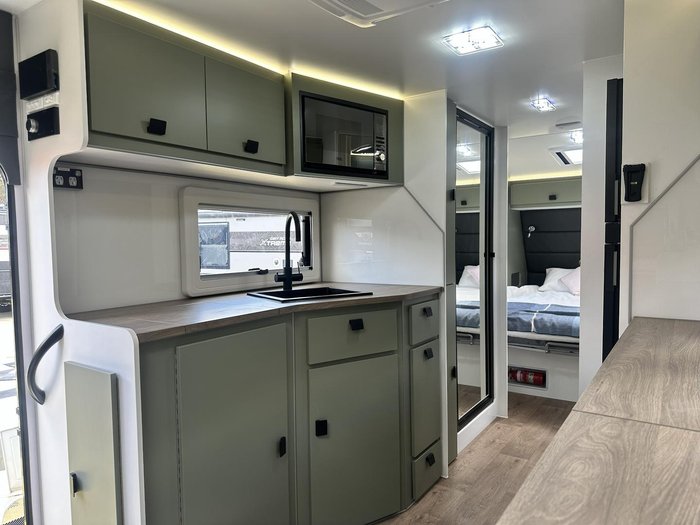 2025 JB Caravans Dirt Road Extreme 22'6 Rear Club