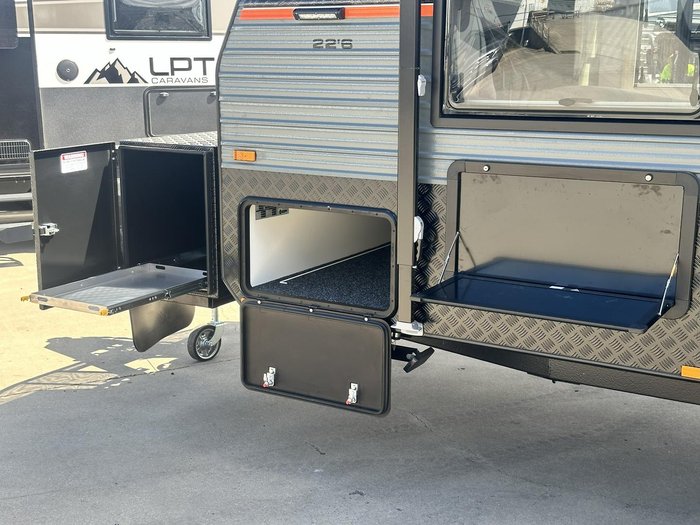2025 JB Caravans Dirt Road Xtreme 22'6 Rear Club