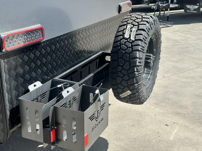 2025 JB Caravans Dirt Road Xtreme 22'6 Rear Club