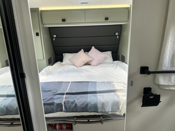 2025 JB Caravans Dirt Road Xtreme 22'6 Rear Club