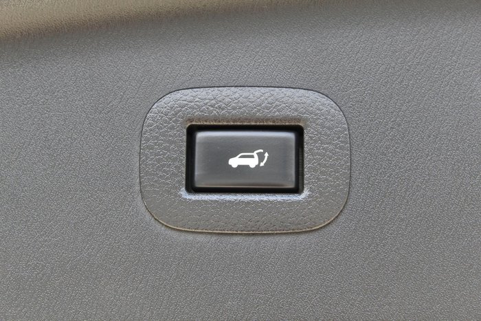 2022 Nissan Patrol Ti-L