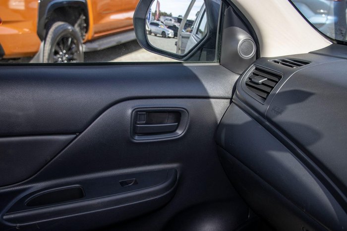 2019 Mitsubishi Triton GLX