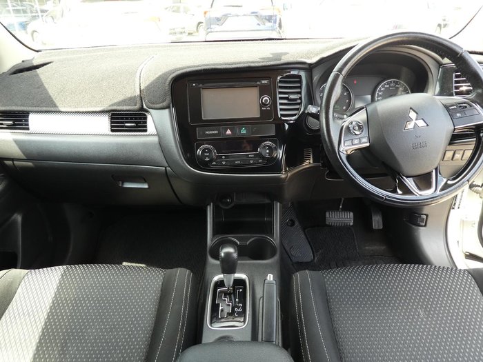 2016 Mitsubishi Outlander LS