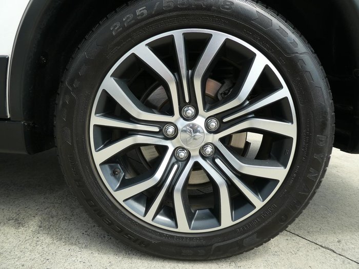 2016 Mitsubishi Outlander LS