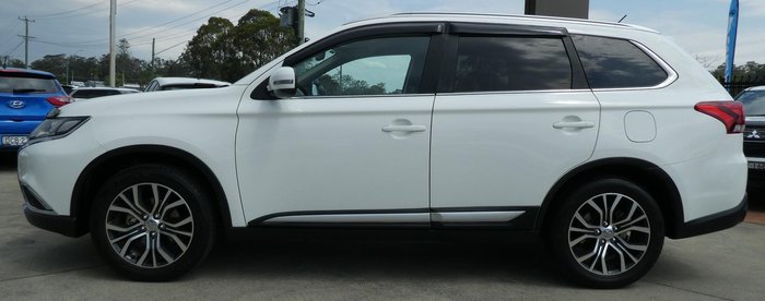 2016 Mitsubishi Outlander LS