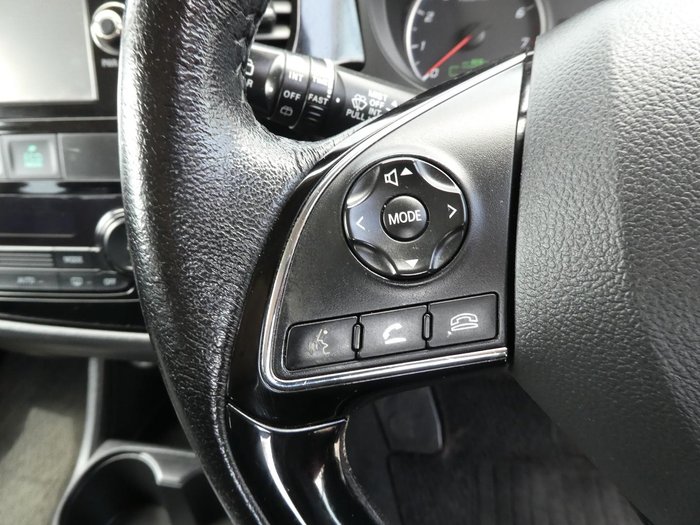 2016 Mitsubishi Outlander LS