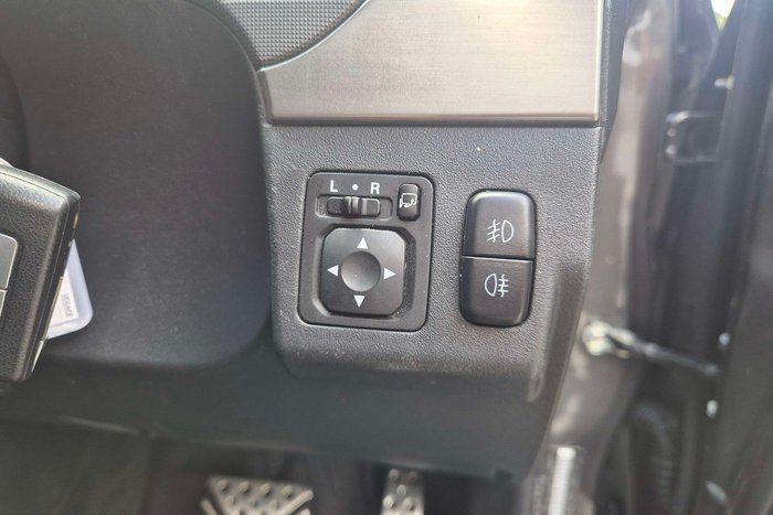 2019 Mitsubishi Pajero Exceed