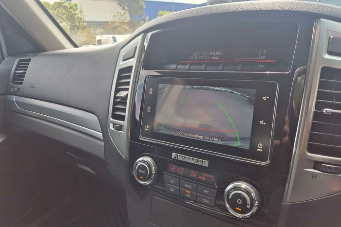 2019 Mitsubishi Pajero Exceed