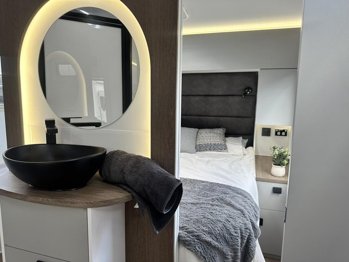 2025 JB Caravans Dirt Road Xtreme 23'6 Rear Club