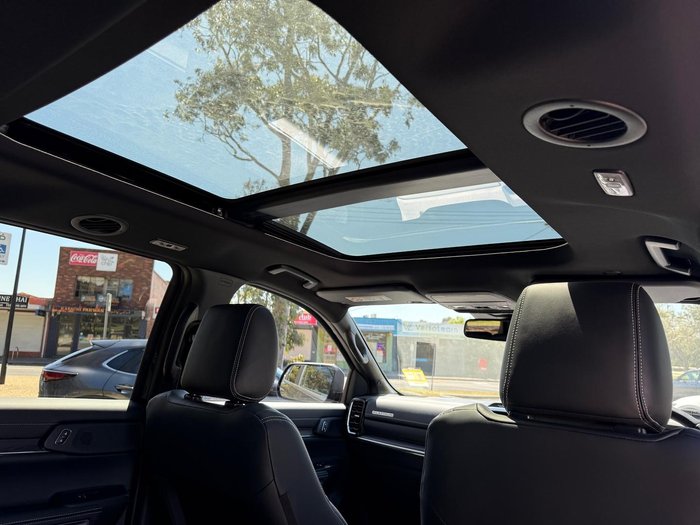 2025 Ford Everest Platinum