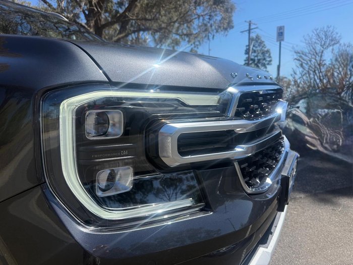 2025 Ford Everest Platinum