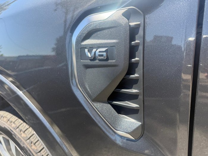 2025 Ford Everest Platinum